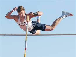 pole vaulters join courageous club
