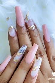 21 trendy ways to wear foil nails in