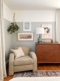 wall colors that go with brown floors