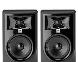 JBL LSR305P MKII Studio Monitor Speakers