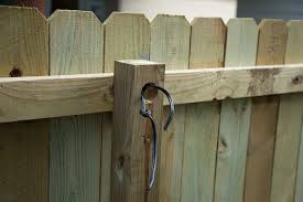 diy wood privacy fence with accent