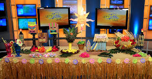 create a summer luau party on a budget