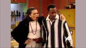 Series focuses on his romantic relationship with girlfriend gina, her best friend pam and escapades with best friends tommy and cole. Martin Love Doctor Discovers Tommy And Pam Are Dating Martin Lawrence Show Tommy Martin
