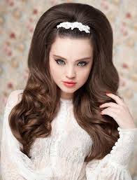 Find out the latest hairstyles and haircuts for long hair in 2021 for women. Easy Vintage Hairstyles For Long Hair Folade