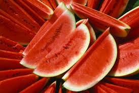 6 فوائد صحية لأكل البطيخ