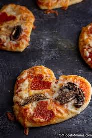 how to make heart shaped pizza