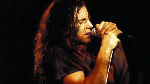 Pearl Jams Eddie Vedder Talks Story Behind Jeremy Love