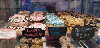 Have you been hopelessly searching for a fresh daily dog bakery near me? Dog Bakery For Pets Dog Cakes Treats In Grand Forks At Treat Play Love