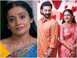 Some lesser known facts about santhanam does santhanam smoke?: Kudumbavilakku To Santhwanam Here Are The Top 5 Serials Of Malayalam Tv The Times Of India