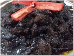 Untuk resepi daging masak hitam ni tidak perlu lagi dimasukkan garam kerana rasa masin dan manis dari sos tiram dan kicap sudah mencukupi. Resepi Daging Masak Hitam Sumijelly S