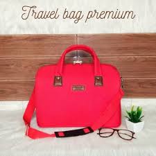 Sudah pasti merepotkan membawa banyak tas saat berpergian. Travel Bag Wanita Tas Pakaian Tas Travel Jinjing Dan Selempang Model Tas Travel Bag Kabin Pramugari Shopee Indonesia
