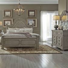 Look at our huge variety of traditional bedroom furniture for your home. Grand Estates 634 Br Qpsdmn 6 Pc Queen Poster Bedroom Set Liberty Furniture Industries Inc Bedroom Knight Furniture