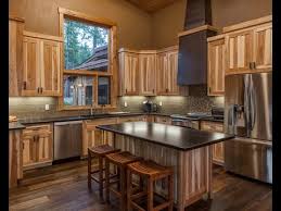 kitchen colors with hickory cabinets