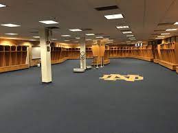 home locker room picture of notre