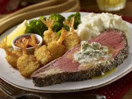 My favorite side dish with prime rib is our basic mashed potatoes. What Are Some Good Side Dishes To Go With Prime Rib