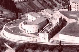 Risultati immagini per forte san Leonardo Veroan come era prima del santuario di lourdes