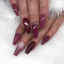 Burgundy nail art designs have become people's favorite. 50 Sultry Burgundy Nail Ideas To Bring Out Your Inner Sexy In 2021