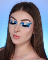 11 blue eyeshadow looks how to wear