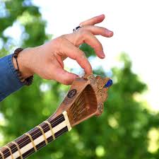 persian tar string instrument iransaz