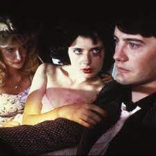 Blue velvet contains scenes of such raw emotional energy that it's easy to understand why some critics have hailed it as a masterpiece. Blue Velvet Movie Quotes Rotten Tomatoes