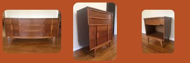 Indeed, you can find some really hip and stylish mid century modern bassett on the market today. 3 Piece Mid Century Modern Walnut Bedroom Set By Thomasville Epoch