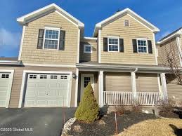 27 treres place queensbury ny