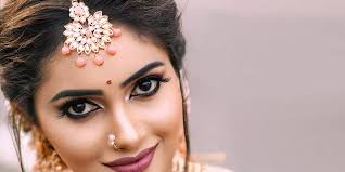 trending traditional bridal makeup look
