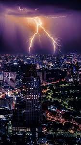 lightning storm wallpaper iphone 11