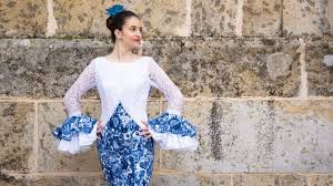 spanish traditional flamenco dress