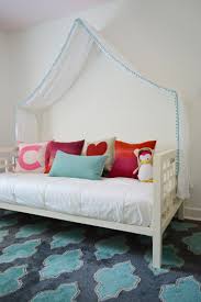 Making A Sweet Simple Bed Canopy