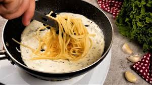 how to make pasta with alfredo sauce