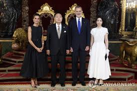 first lady kim queen letizia of spain