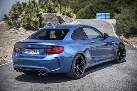 The high maximum output of 340 hp at 5,900 rpm is achieved with the use of m twinpower turbo technology and optimised direct petrol injection. Das Neue Bmw M2 Coupe All In One