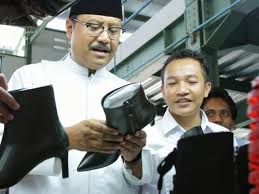 Vaksinasi adalah salah satu upaya dalam . Jokowi Bangun Infrastruktur Industri Alas Kaki Ri Makin Bergeliat Bisnis Liputan6 Com