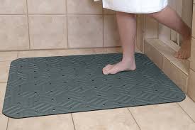 wet step drainage mat for wet areas