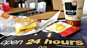 .zur frage kann man um 6 uhr morgens bei mcdonalds burger essen? Mcdonald S 24 Stunden Fruhstuck Floppt In Den Usa Welt