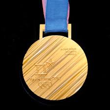 Наразі україна посідає 43 місце з 1 золотою, 5 срібними та 12 бронзовими медалями. Olimpijski Medali Dlya Igor U Tokio Vigotovlyat Z Utilizovanih Smartfoniv Misto
