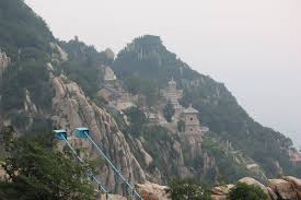 Un'altra escursione meravigliosa è stata l'ascesa al monte songshan. Shaolin Reflections Iii The Mountains Of Song Shan Zen Warrior