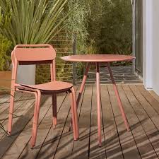 Wren Indoor Outdoor Bistro Table 28