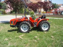 Ukoliko trenutno kupujete polovni traktor, na mascusu ih već imate na hiljade. Traktori Agromehanika Agt 850 I Agt 860 Agrotrade Doo Poljoprivredna Mehanizacija