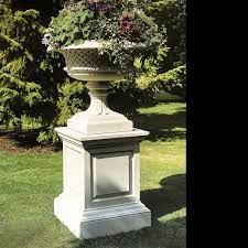 Roxburgh Pedestal