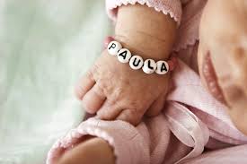Die beliebtesten Babynamen für Mädchen | Pampers
