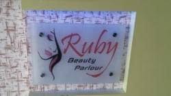 ruby beauty parlour in bodhle nagar