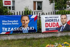 Mieszkańcy włocławka powitali rafała trzaskowskiego z flagami polski, unii europejskiej, a także plakatami z jego wizerunkiem. Sa Pierwsze Wyniki Wyborow Prezydenckich Kto Sie Moze Cieszyc