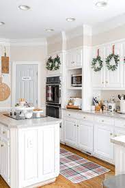 decorate the kitchen for christmas