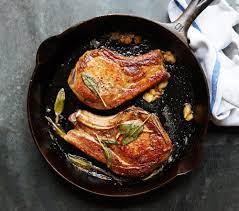 cast iron skillet pork chops recipe