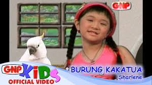 Burung kakak tua (also known as the cockatoo) is a fun and beautiful folk song from indonesia that compares a beloved old. Burung Kakatua Sharlene Youtube