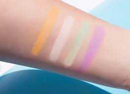 how to use a color correcting palette