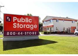 public storage in elgin
