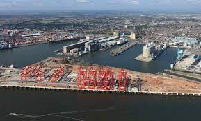 liverpool dock workers set to strike